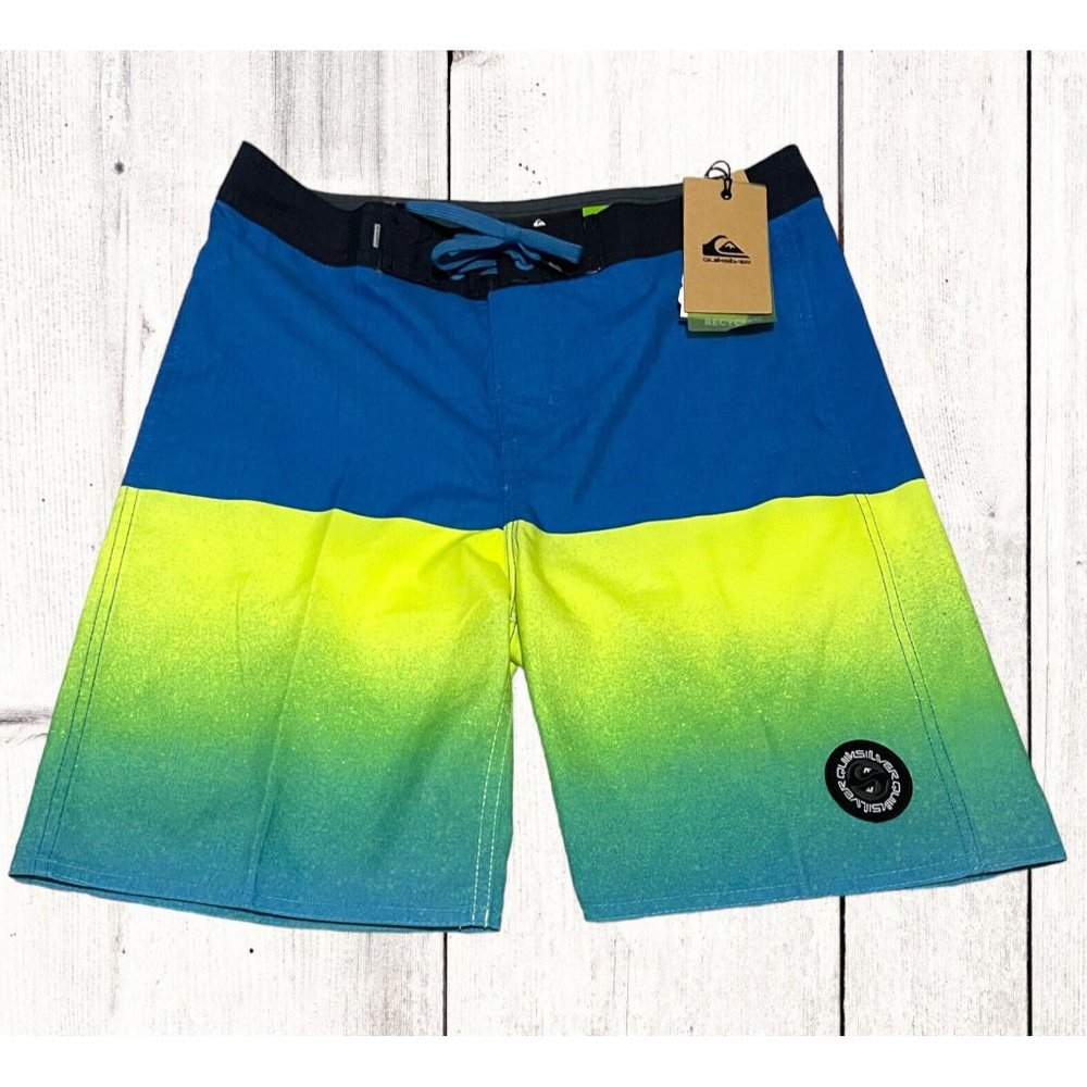 NWT-Quiksilver Mens/Youth 29 Everyday Five Dry Flight Board Shorts Swim Trunks